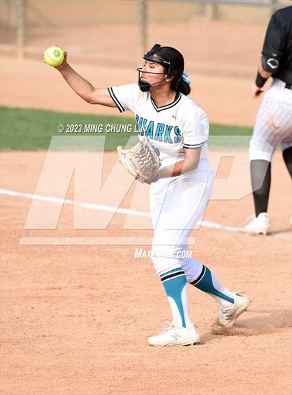 Thumbnail 1 in Santiago vs. Capistrano Valley (CIF SS D3 Final) photogallery.