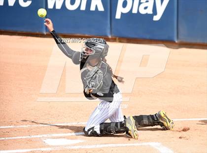 Thumbnail 1 in Santiago vs. Capistrano Valley (CIF SS D3 Final) photogallery.