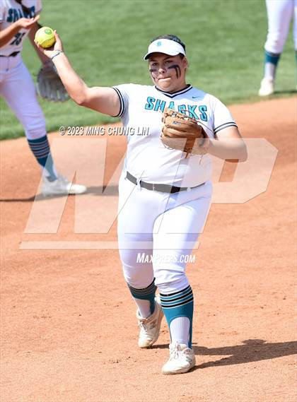 Thumbnail 2 in Santiago vs. Capistrano Valley (CIF SS D3 Final) photogallery.