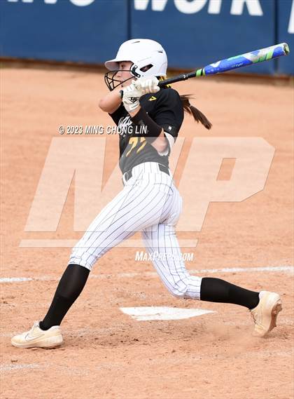 Thumbnail 2 in Santiago vs. Capistrano Valley (CIF SS D3 Final) photogallery.