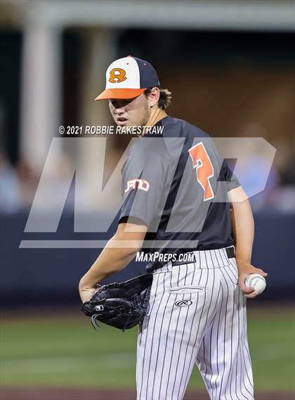 Thumbnail 1 in Rockwall vs. Rockwall-Heath (UIL 6A Regional Final) photogallery.