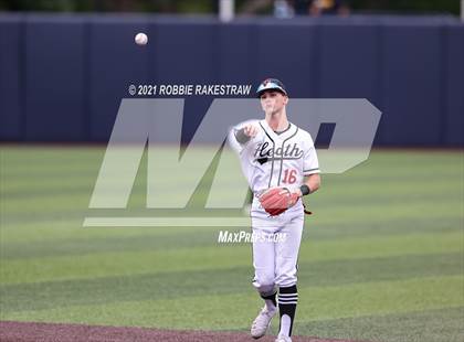Thumbnail 3 in Rockwall vs. Rockwall-Heath (UIL 6A Regional Final) photogallery.