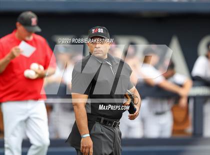 Thumbnail 3 in Rockwall vs. Rockwall-Heath (UIL 6A Regional Final) photogallery.