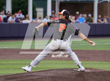 Thumbnail 3 in Rockwall vs. Rockwall-Heath (UIL 6A Regional Final) photogallery.