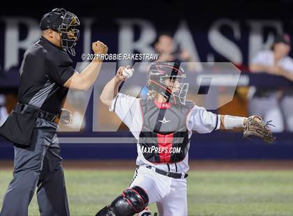 Thumbnail 3 in Rockwall vs. Rockwall-Heath (UIL 6A Regional Final) photogallery.