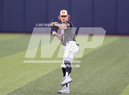 Thumbnail 1 in Rockwall vs. Rockwall-Heath (UIL 6A Regional Final) photogallery.