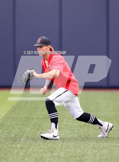 Thumbnail 2 in Rockwall vs. Rockwall-Heath (UIL 6A Regional Final) photogallery.