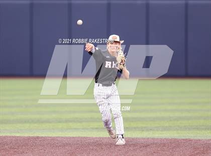 Thumbnail 3 in Rockwall vs. Rockwall-Heath (UIL 6A Regional Final) photogallery.