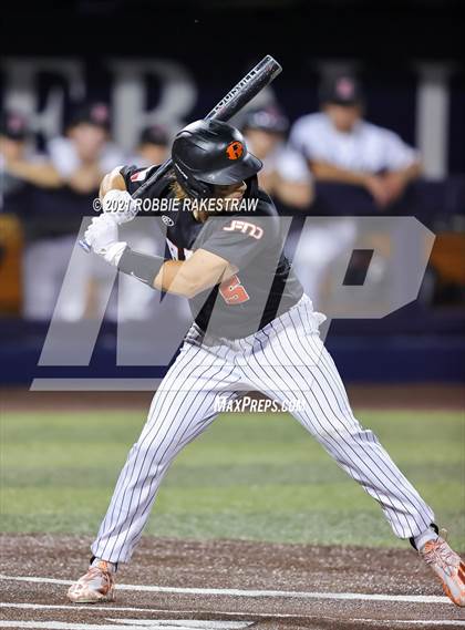 Thumbnail 2 in Rockwall vs. Rockwall-Heath (UIL 6A Regional Final) photogallery.