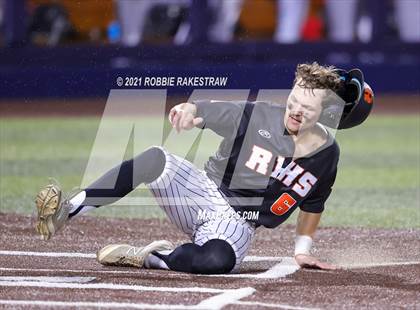 Thumbnail 3 in Rockwall vs. Rockwall-Heath (UIL 6A Regional Final) photogallery.