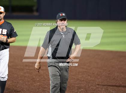 Thumbnail 3 in Rockwall vs. Rockwall-Heath (UIL 6A Regional Final) photogallery.