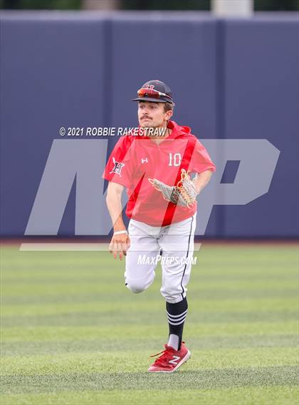 Thumbnail 2 in Rockwall vs. Rockwall-Heath (UIL 6A Regional Final) photogallery.