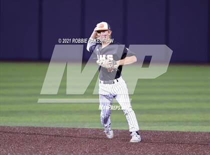 Thumbnail 3 in Rockwall vs. Rockwall-Heath (UIL 6A Regional Final) photogallery.