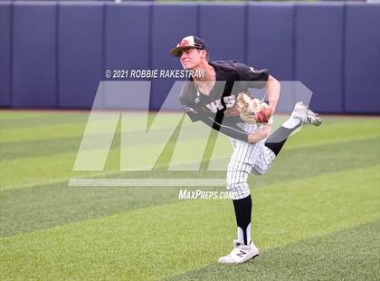 Thumbnail 2 in Rockwall vs. Rockwall-Heath (UIL 6A Regional Final) photogallery.