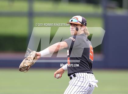 Thumbnail 1 in Rockwall vs. Rockwall-Heath (UIL 6A Regional Final) photogallery.