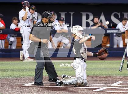 Thumbnail 1 in Rockwall vs. Rockwall-Heath (UIL 6A Regional Final) photogallery.