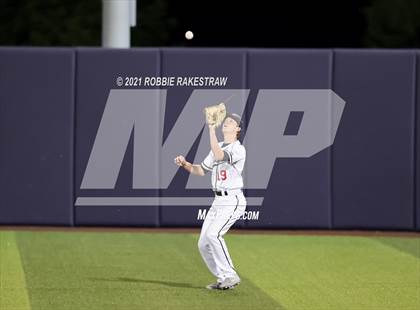 Thumbnail 2 in Rockwall vs. Rockwall-Heath (UIL 6A Regional Final) photogallery.