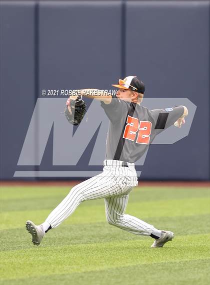 Thumbnail 2 in Rockwall vs. Rockwall-Heath (UIL 6A Regional Final) photogallery.