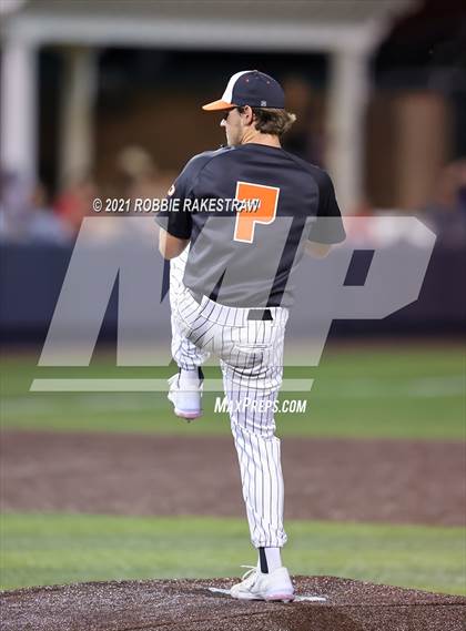 Thumbnail 1 in Rockwall vs. Rockwall-Heath (UIL 6A Regional Final) photogallery.