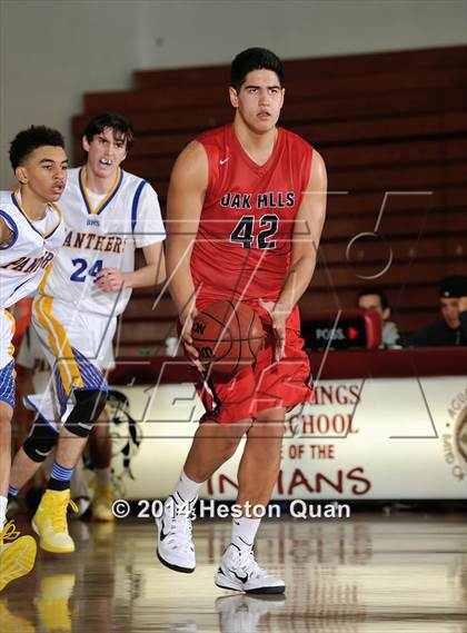 Thumbnail 1 in Benicia vs. Oak Hills (MaxPreps Holiday Classic) photogallery.