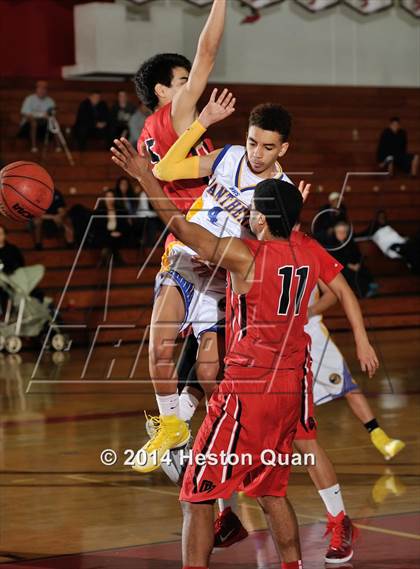 Thumbnail 2 in Benicia vs. Oak Hills (MaxPreps Holiday Classic) photogallery.