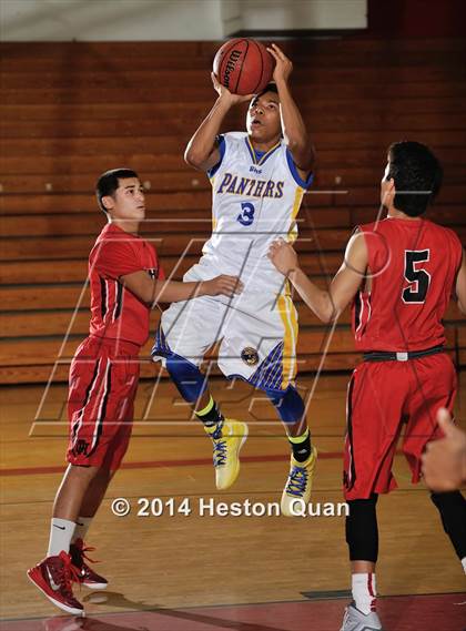 Thumbnail 1 in Benicia vs. Oak Hills (MaxPreps Holiday Classic) photogallery.
