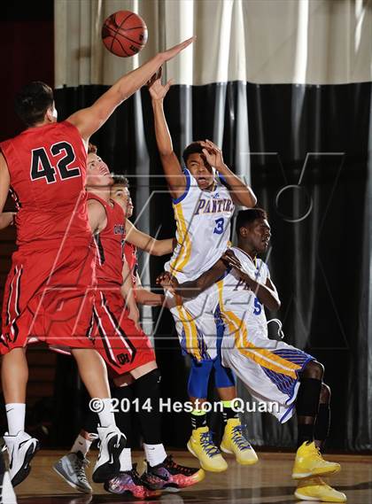 Thumbnail 3 in Benicia vs. Oak Hills (MaxPreps Holiday Classic) photogallery.