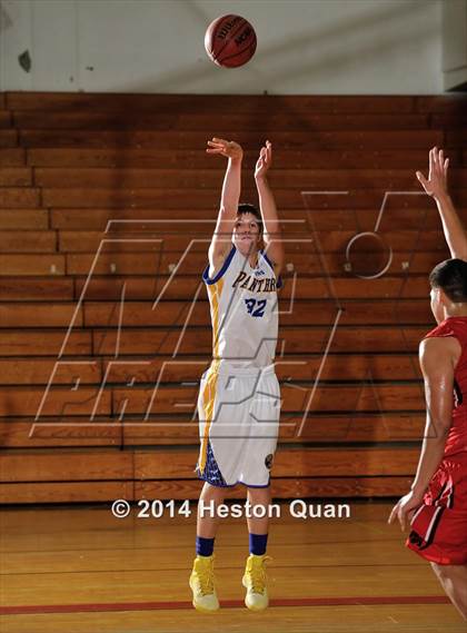 Thumbnail 2 in Benicia vs. Oak Hills (MaxPreps Holiday Classic) photogallery.