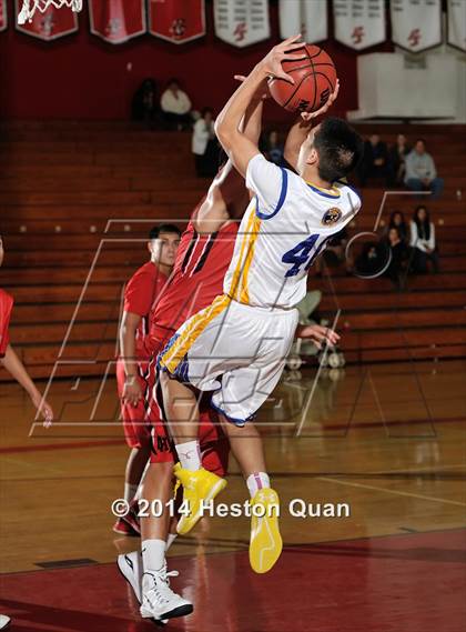 Thumbnail 3 in Benicia vs. Oak Hills (MaxPreps Holiday Classic) photogallery.