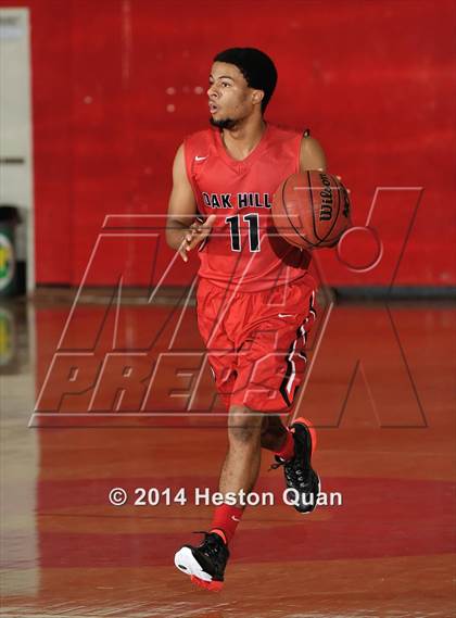 Thumbnail 3 in Benicia vs. Oak Hills (MaxPreps Holiday Classic) photogallery.