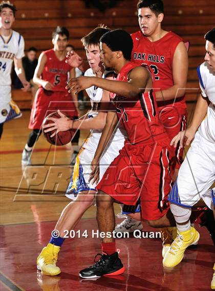 Thumbnail 2 in Benicia vs. Oak Hills (MaxPreps Holiday Classic) photogallery.