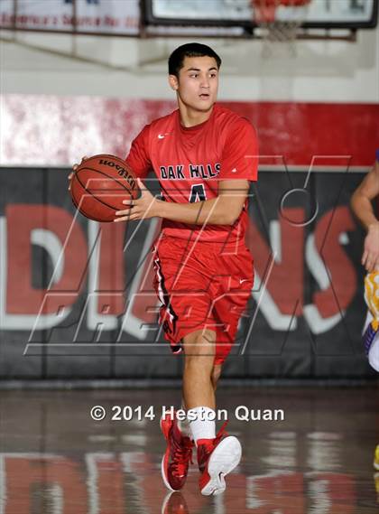 Thumbnail 1 in Benicia vs. Oak Hills (MaxPreps Holiday Classic) photogallery.