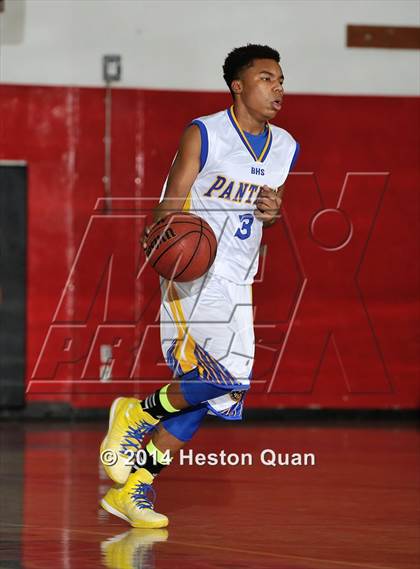 Thumbnail 2 in Benicia vs. Oak Hills (MaxPreps Holiday Classic) photogallery.