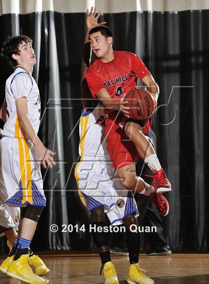 Thumbnail 1 in Benicia vs. Oak Hills (MaxPreps Holiday Classic) photogallery.