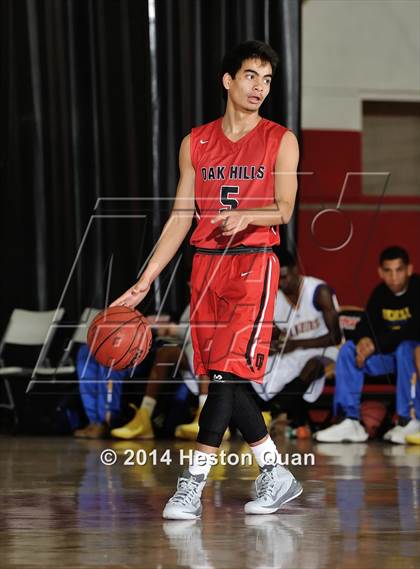Thumbnail 2 in Benicia vs. Oak Hills (MaxPreps Holiday Classic) photogallery.