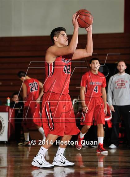 Thumbnail 1 in Benicia vs. Oak Hills (MaxPreps Holiday Classic) photogallery.
