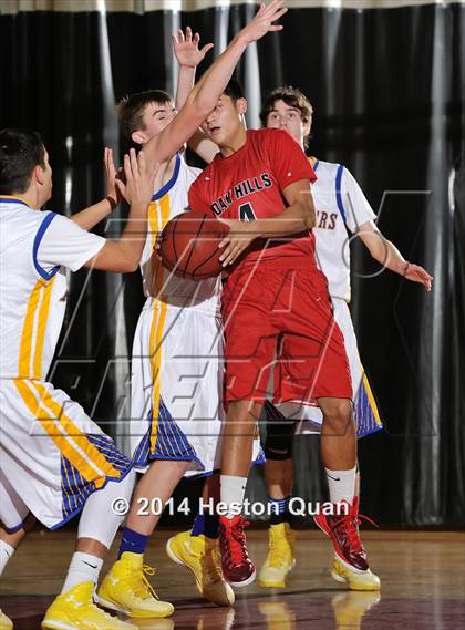 Thumbnail 1 in Benicia vs. Oak Hills (MaxPreps Holiday Classic) photogallery.