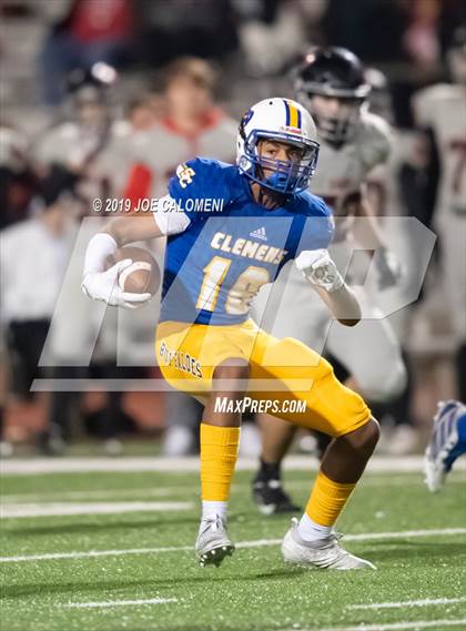 Thumbnail 3 in Clemens vs Bowie (UIL 6A Bi-District Playoff) photogallery.