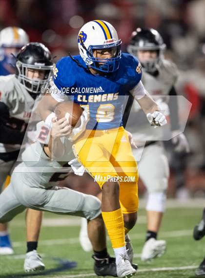 Thumbnail 3 in Clemens vs Bowie (UIL 6A Bi-District Playoff) photogallery.