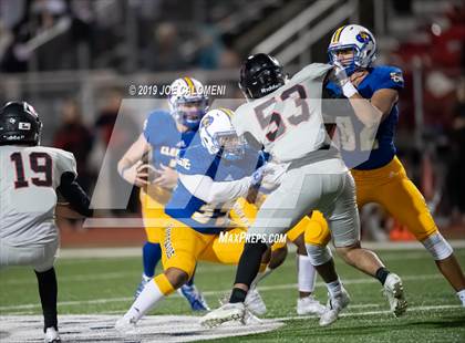 Thumbnail 2 in Clemens vs Bowie (UIL 6A Bi-District Playoff) photogallery.