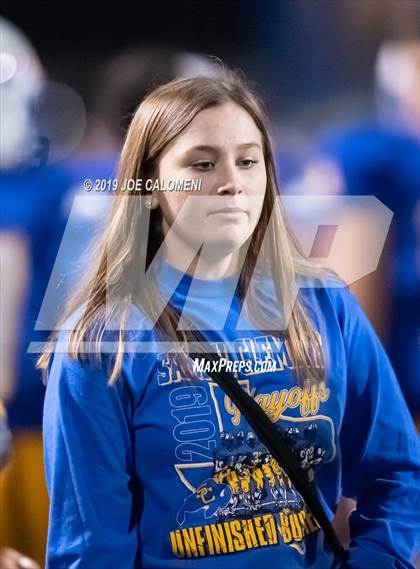 Thumbnail 3 in Clemens vs Bowie (UIL 6A Bi-District Playoff) photogallery.