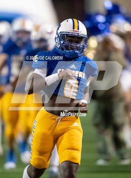 Thumbnail 3 in Clemens vs Bowie (UIL 6A Bi-District Playoff) photogallery.