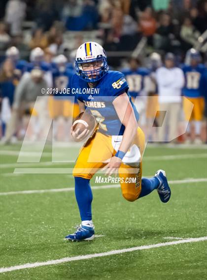 Thumbnail 3 in Clemens vs Bowie (UIL 6A Bi-District Playoff) photogallery.