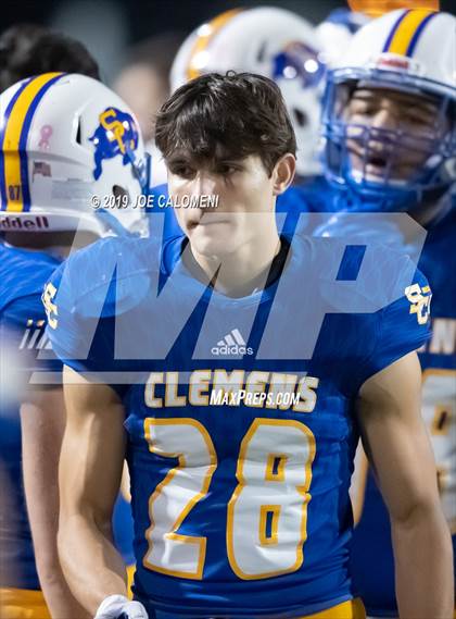 Thumbnail 1 in Clemens vs Bowie (UIL 6A Bi-District Playoff) photogallery.
