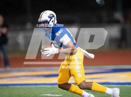Thumbnail 2 in Clemens vs Bowie (UIL 6A Bi-District Playoff) photogallery.