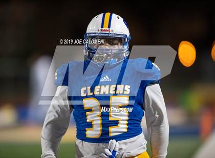 Thumbnail 2 in Clemens vs Bowie (UIL 6A Bi-District Playoff) photogallery.