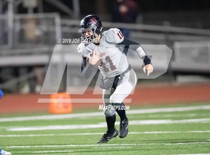 Thumbnail 2 in Clemens vs Bowie (UIL 6A Bi-District Playoff) photogallery.