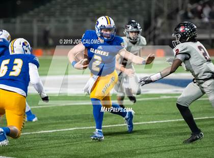 Thumbnail 1 in Clemens vs Bowie (UIL 6A Bi-District Playoff) photogallery.