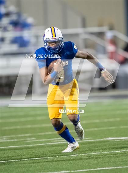 Thumbnail 2 in Clemens vs Bowie (UIL 6A Bi-District Playoff) photogallery.