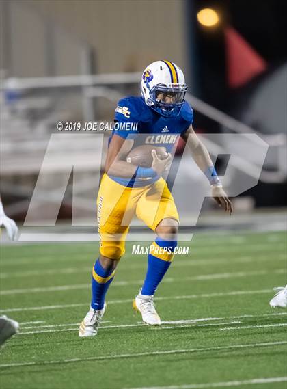 Thumbnail 2 in Clemens vs Bowie (UIL 6A Bi-District Playoff) photogallery.